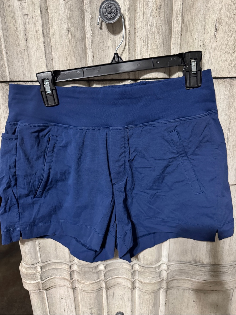 Athleta Trekkie shorts